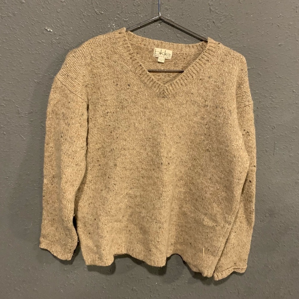Women’s bkle Sweater
